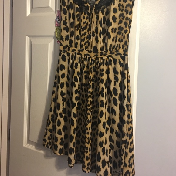 Dress - Picture 3 of 3